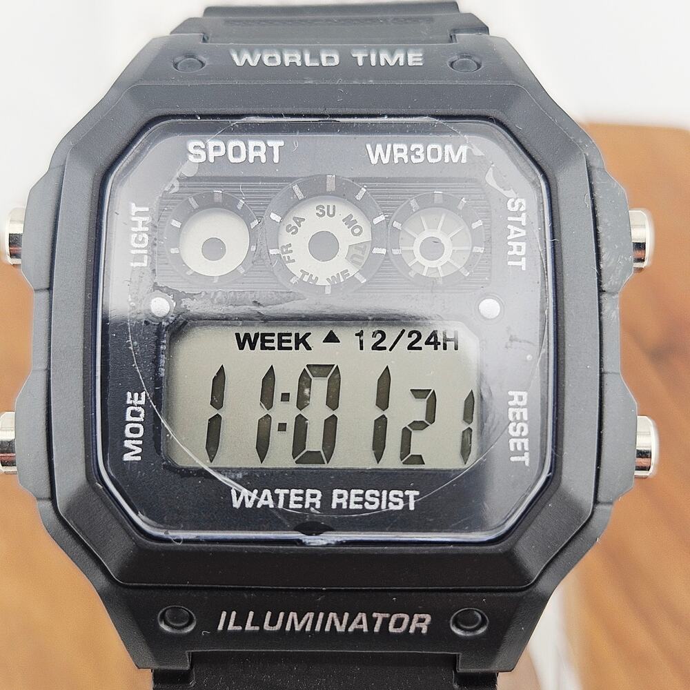 Illuminator Digital Sports Watch Black Multi Dial Timer Calendar Water Resistant - Picture 2 of 6